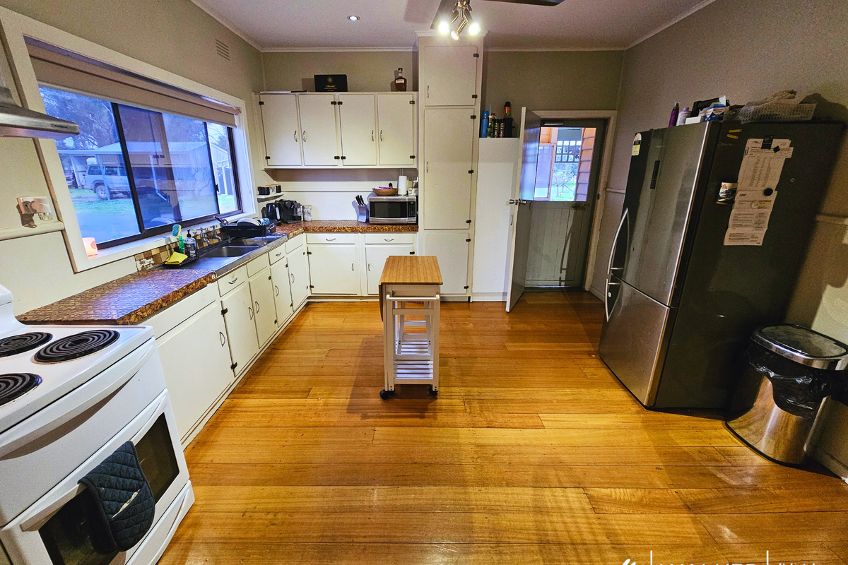 1503 Corop-Wanalta Road, Corop