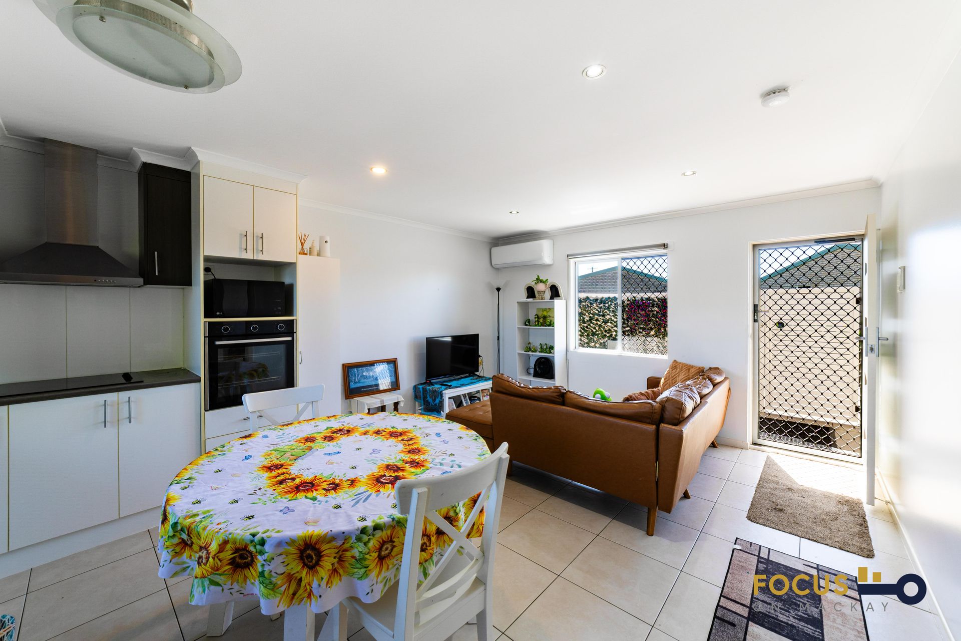 2 / 34 Canberra Street, North Mackay