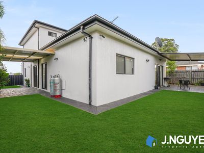 2 Yeronga Close, St Johns Park