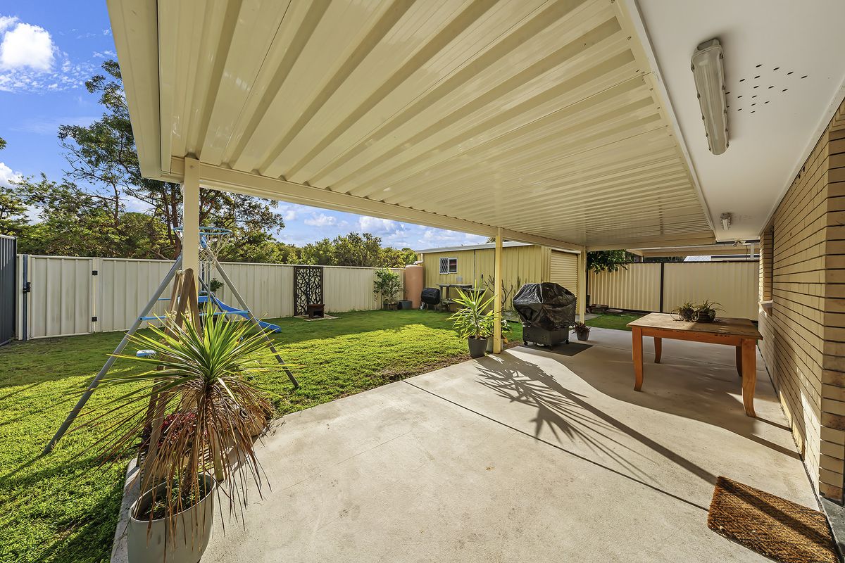 36 Jacaranda Avenue, Hollywell