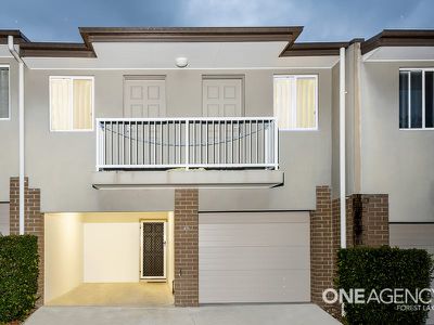 28, 22 Yulia St, Coombabah