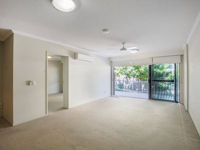 6/154 Musgrave Avenue, Southport