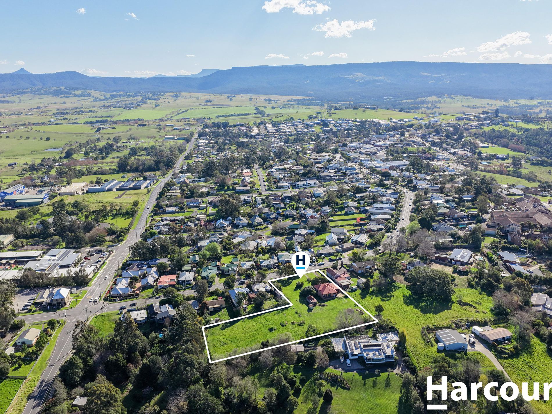 156 Princes Highway, Milton
