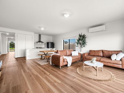23 Callaway Court, Peterborough