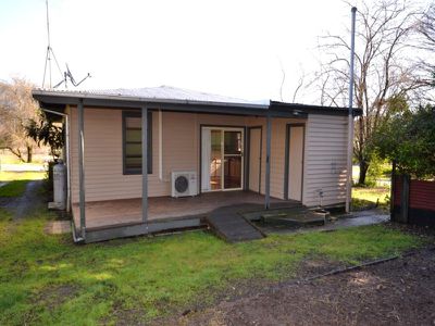 44 Lakeside Avenue, Mount Beauty