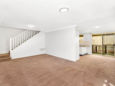 2 / 67 Park Avenue, Kingswood