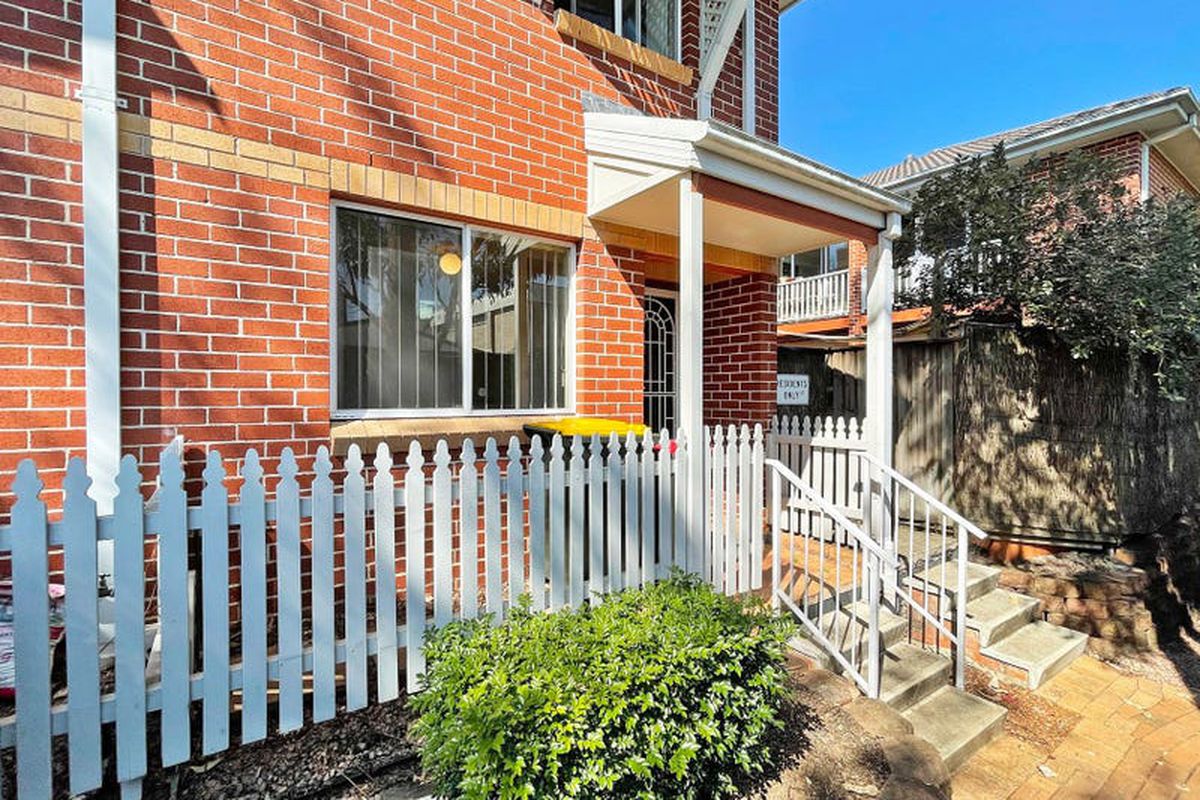 2 Station Avenue, Concord West