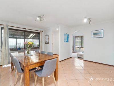 27 Drummer Way, Heathridge
