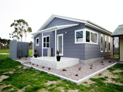 2 / 99 Old Bass Highway, Wynyard