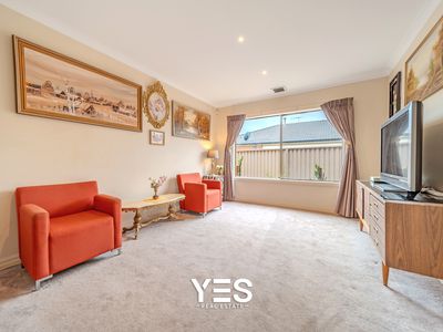 29 Stone Hill Circuit, Cranbourne East