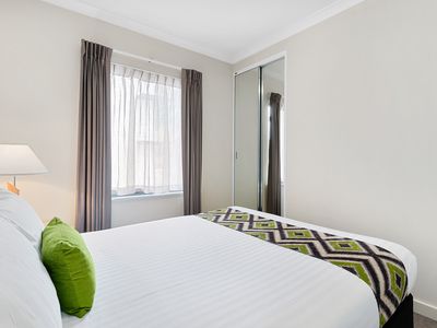 48 / 118 Mounts Bay Road, Perth