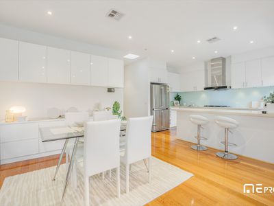 5 / 227-229 Whitehorse Road, Blackburn