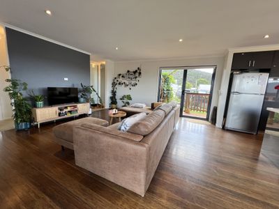 6 Chester Court, Chigwell