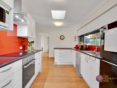 10 Kettering Way, Huntingdale