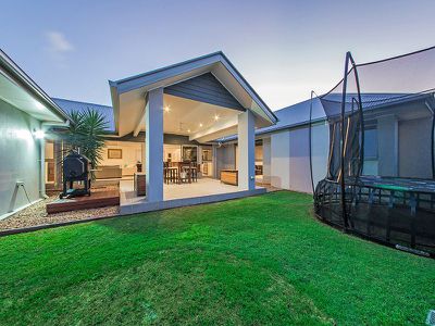 16 Macquarie Street, Wakerley