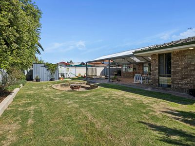52 Sanderling Drive, Thornlie