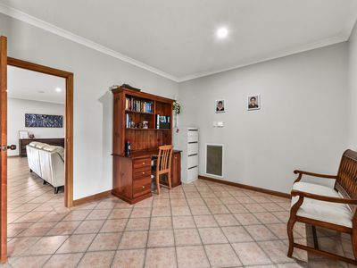 21 Mount Percy Road, Compton