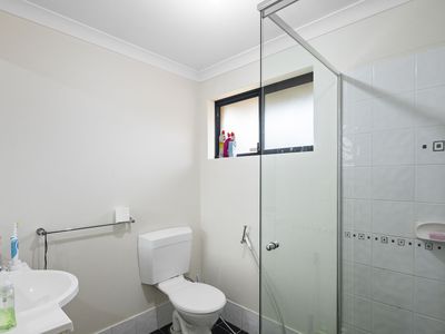 2 / 7 Barfield Road, Hammond Park