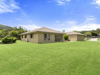 38 Allan Avenue, Glass House Mountains