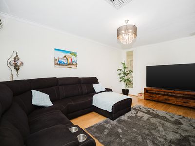 36 Holcombe Road, Warnbro
