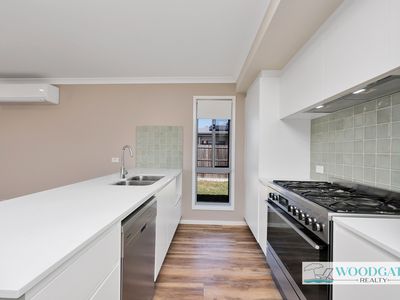 24 Acacia Street, Woodgate