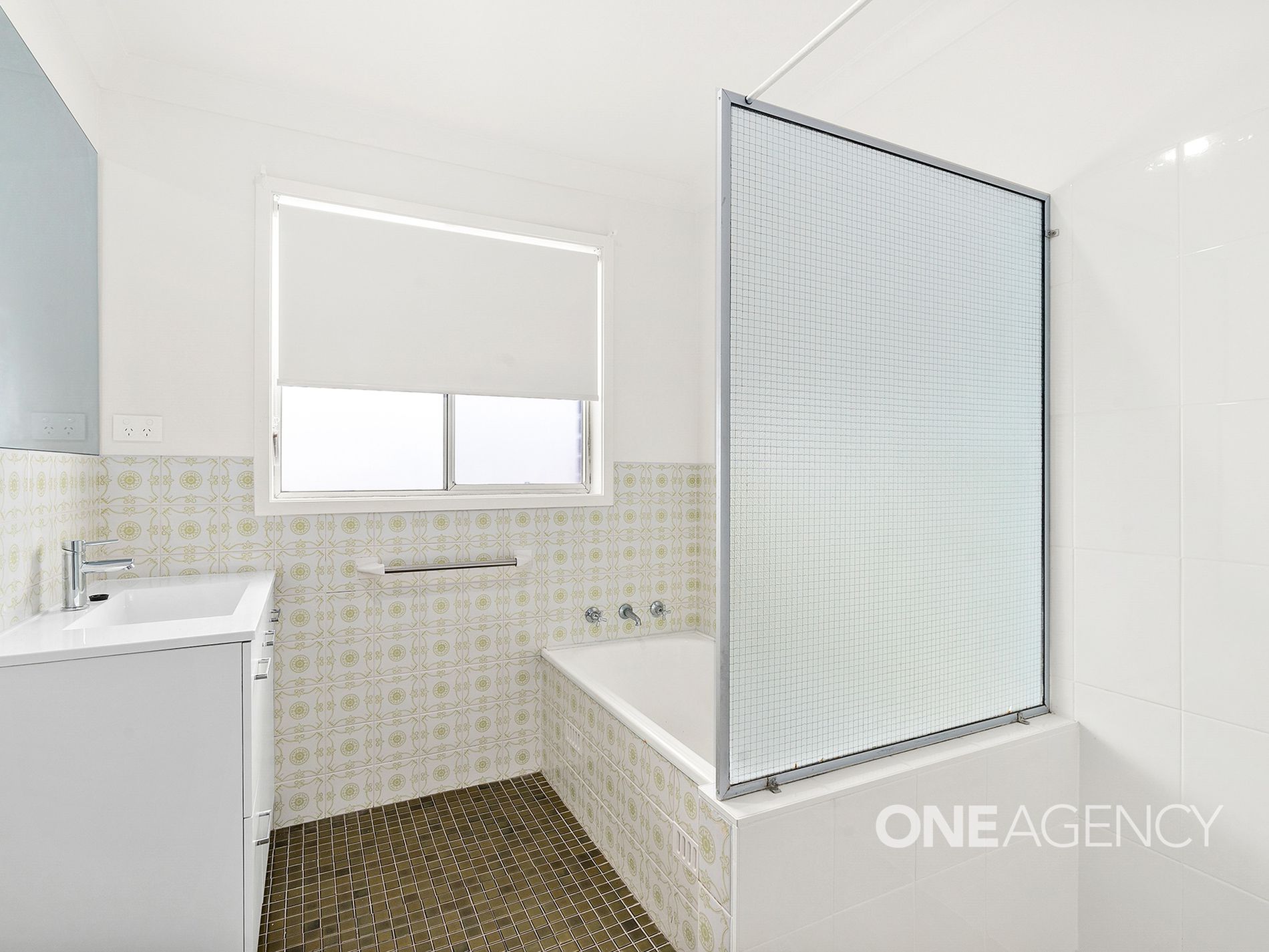 8 Spies Avenue, Greenwell Point