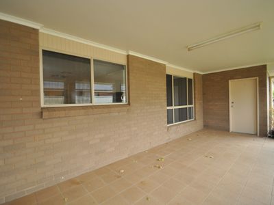 17 William Farrer Drive, Dubbo