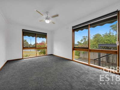 50 Mossgiel Park Drive, Endeavour Hills