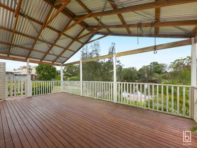12 McKellar Boulevard, Blue Haven