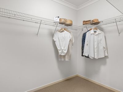 105 Gamburra Drive, Redlynch