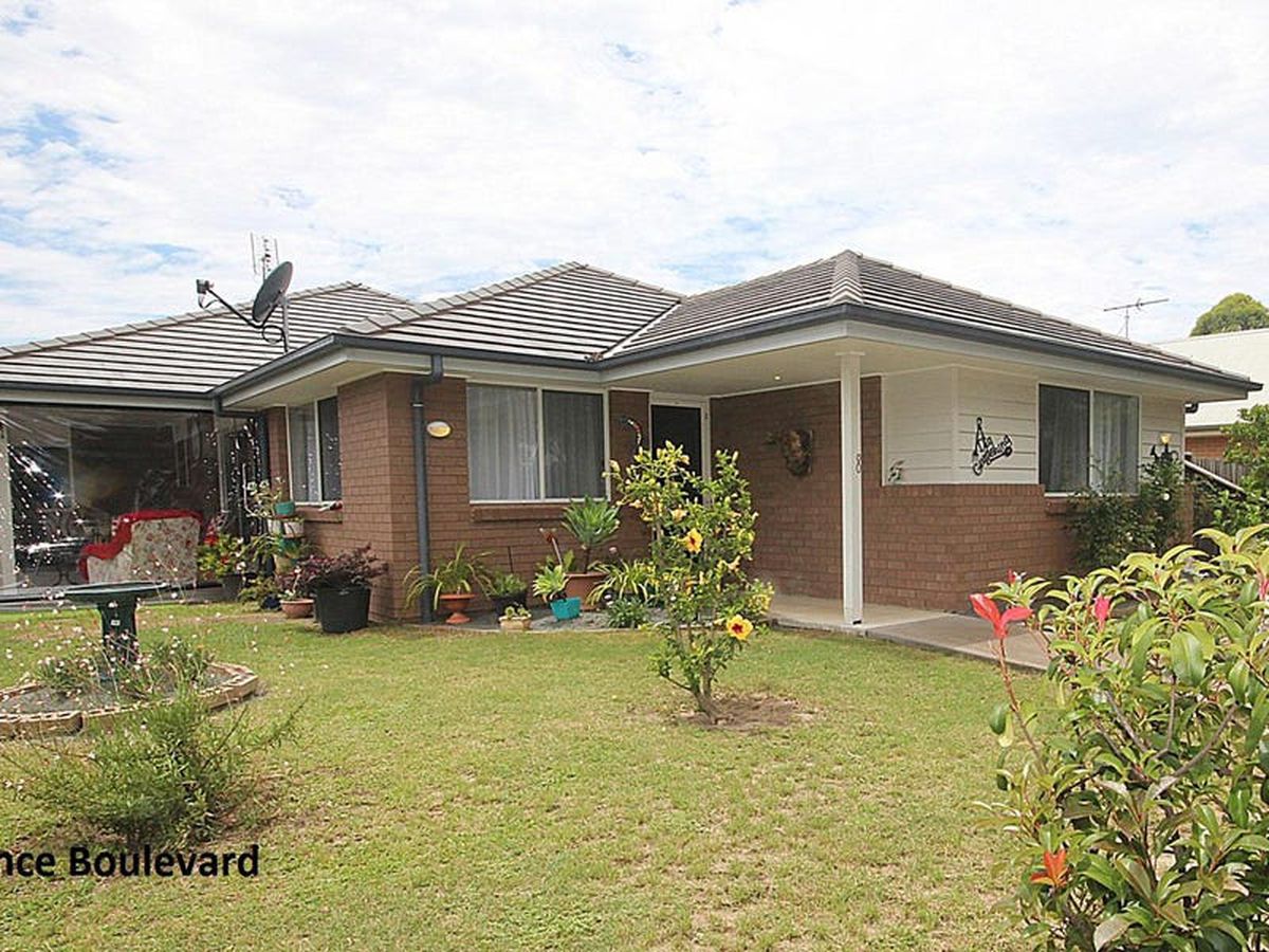 8 Reliance Boulevarde, Tanilba Bay, Tanilba Bay - Thumbnail 2