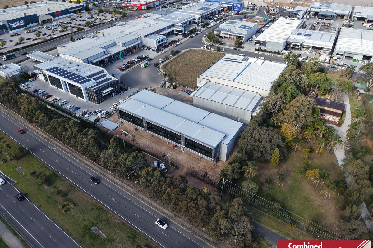 1 & 2 / 7 Cobar Place, Gregory Hills