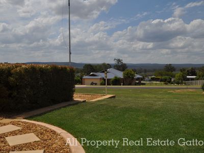 10 Kyle Close, Placid Hills