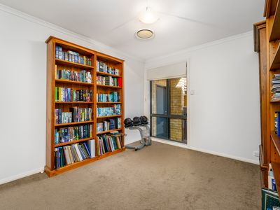 167 Halloran Drive, Jerrabomberra