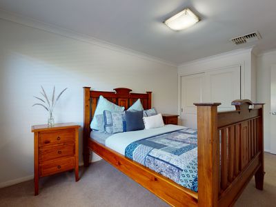 18 Riviera Avenue, Dubbo