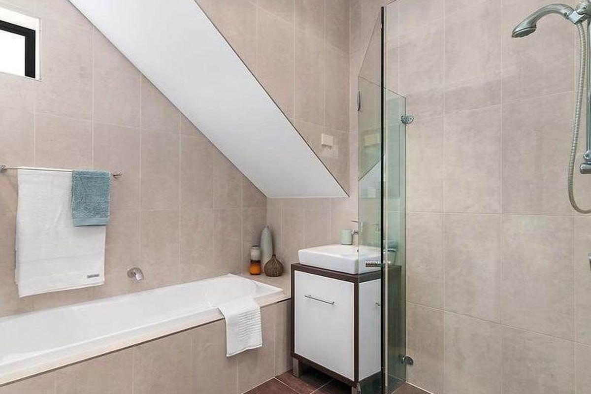 21 Hilly Street, Mortlake