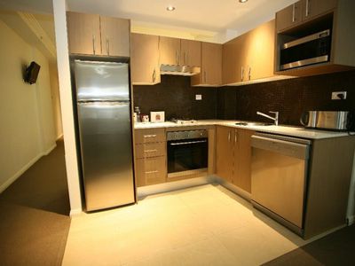 907 / 2-8 Cunningham Street, Haymarket
