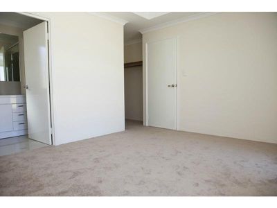 33 Panozza Circle, Maddington