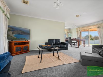 4 Finley Close, Windradyne