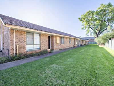 4 / 10 Goode Street, Dubbo