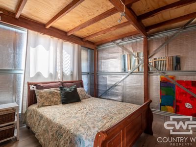 1986 Pindari Dam Road, Pindaroi