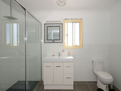 42 BOWARRADY COURT, River Heads