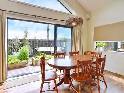 375 Port Hills Road, Hillsborough