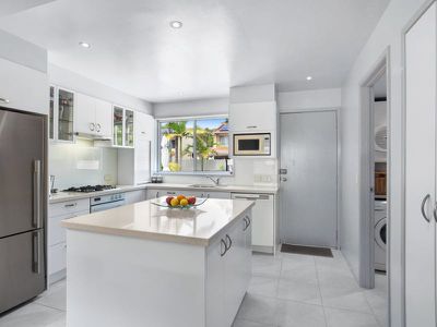 1 / 6 Woorookool Place, Noosaville