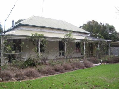 717 River Road, Murrabit West