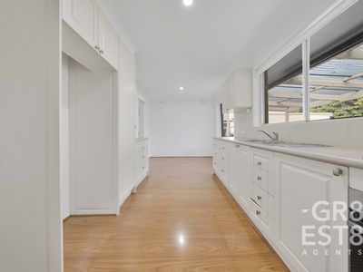 27 Summerlea Road, Narre Warren