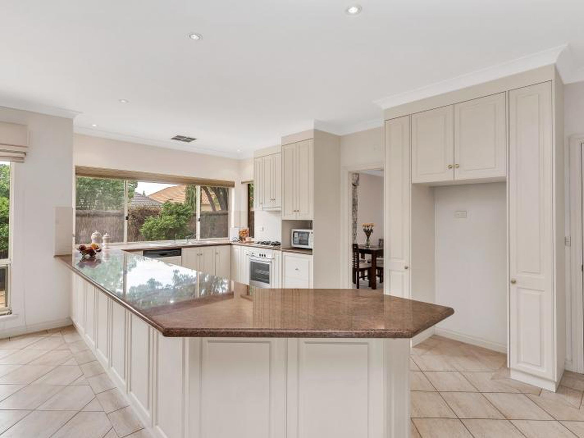 8 Alexander Court, Novar Gardens