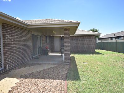 22 Lansdowne Drive, Dubbo