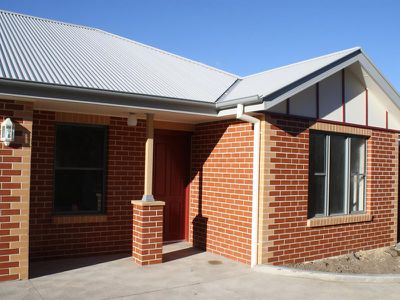 2 / 129 Stewart Street, Bathurst