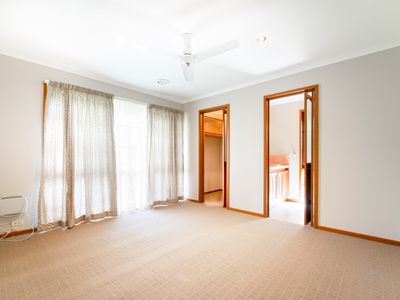 5 Kent Court, Werribee